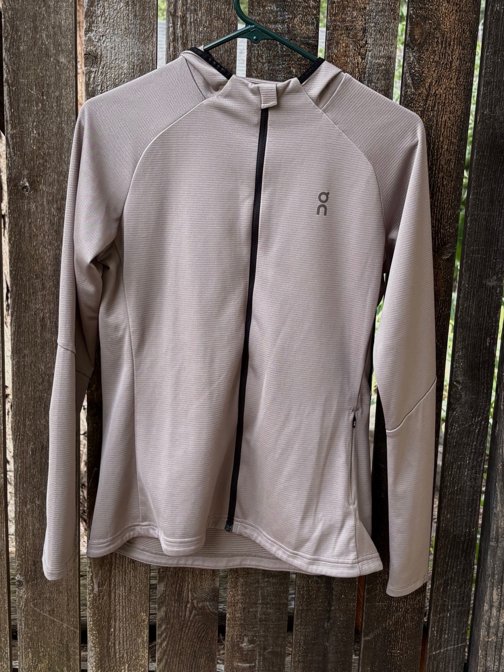 On Running Wm’s Climate Zip Hoodie Jacket NWOT In Cinder Sz S